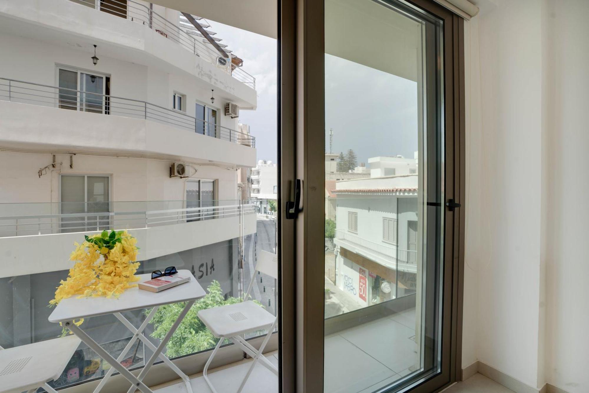Lemon Paradise City Centre 200M From Beach Larnaca Exterior foto